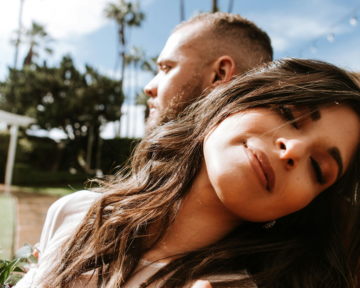 Para-social Relationships and Mental Health